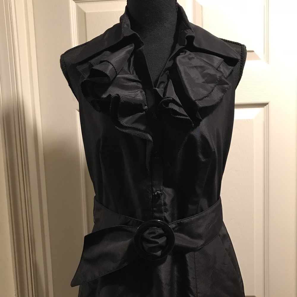 Kay Unger New York Gown. Size: 8